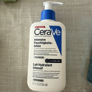 CeraVe Feuchtigkeitsspendende Lotion 236 ml