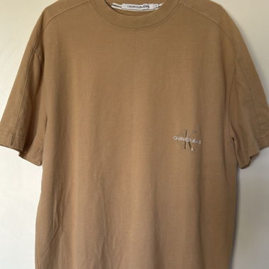 T-shirt Calvin Klein marron taille M