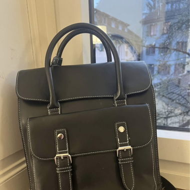 schwarzer Rucksack/ Laptoptasche