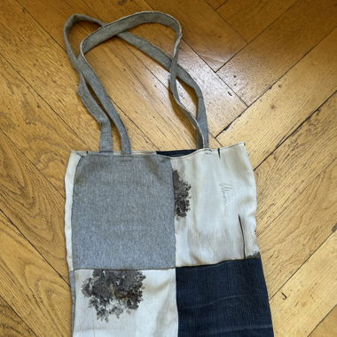 Sac fourre-tout artisanal avec patch