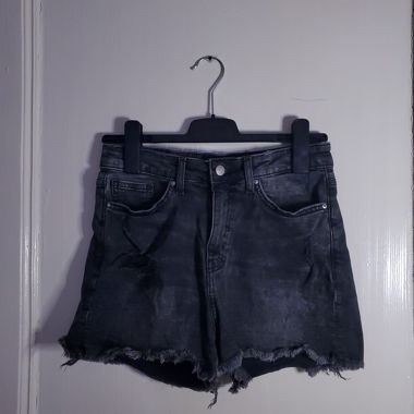Short en jeans noir