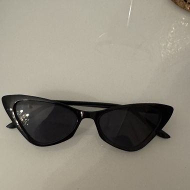 Black Cat-Eye Sunglasses