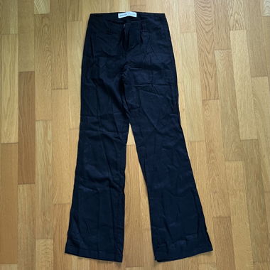 Pantaloni neri in lino a vita bassa - Bershka EU 34