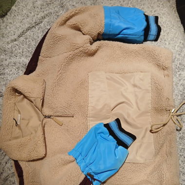 Leichte Jacke