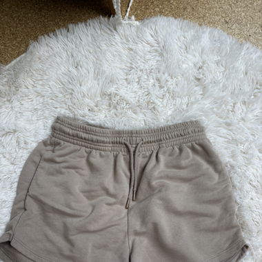 beige stoff shorts