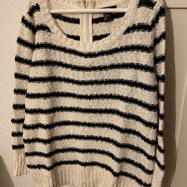 Maglione a righe in maglia