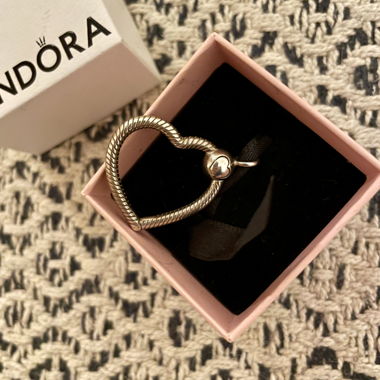 Pandora heart pendant