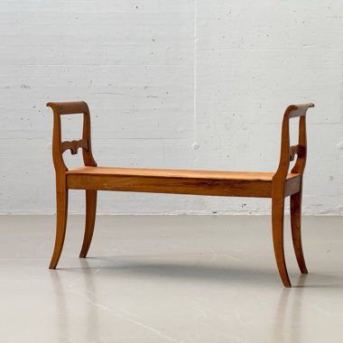 Panca in stile Biedermeier in legno di ciliegio, 1930