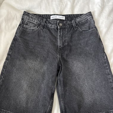 Bershka Black Jorts