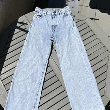 Jeans a vita media Monki