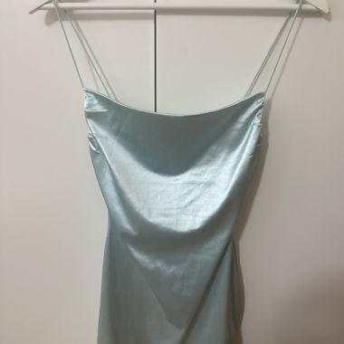Kurzes Blaues Kleid.
