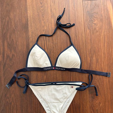 white / navy blue tommy hilfiger bikini