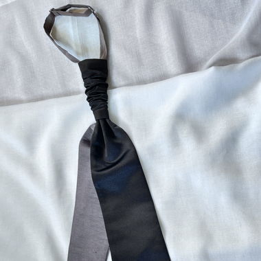 Double tie 