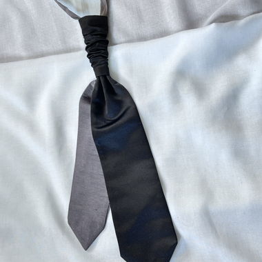 Double tie 