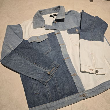 Zweifarbige Jeansjacke Missguided EUR 42