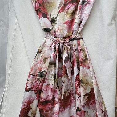 Robe fleurie en soie