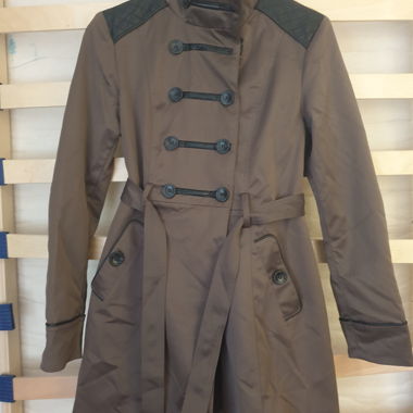 Trench marron/vert foncé