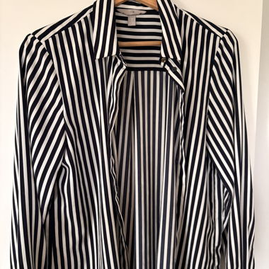 Gestreifte Bluse schwarz-weiss