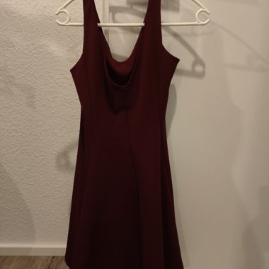 Abito smanicato bordeaux vino