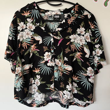 Chemise à fleur crop top