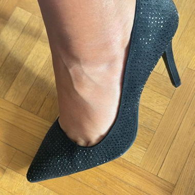 Schwarze Strass-Pumps