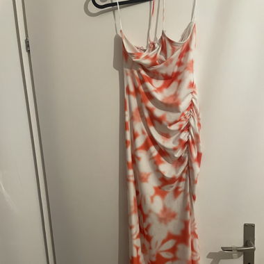 Langes Bershka Kleid