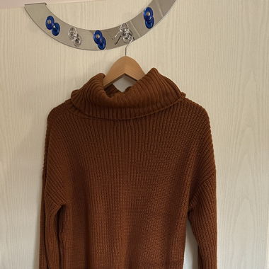 Robe à col roulé 