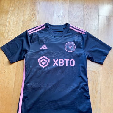 Tshirt inter Miami rose et noir authentique 