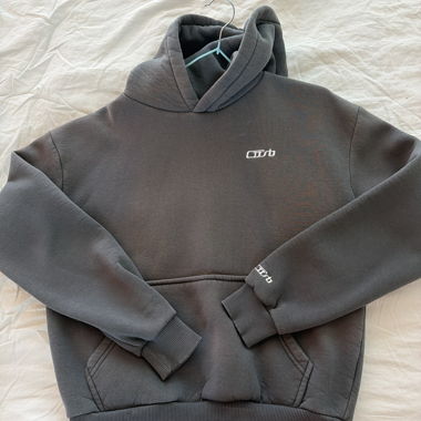 Felpa con cappuccio grigia