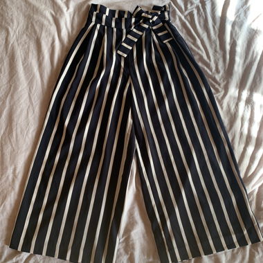 Pantaloni ampi a righe
