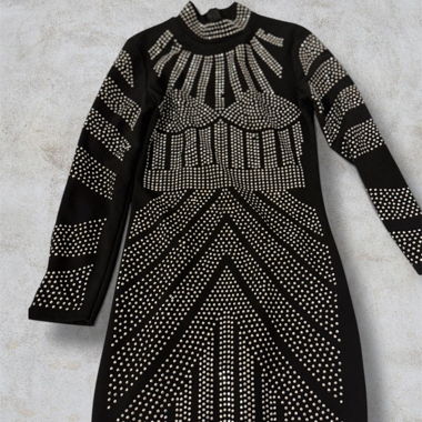Elegantes schwarzes Kleid mit Steinchen – One Size
