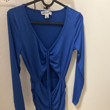Blaues Kleid
