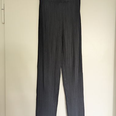 Issey Miyake Pleated Pants Black