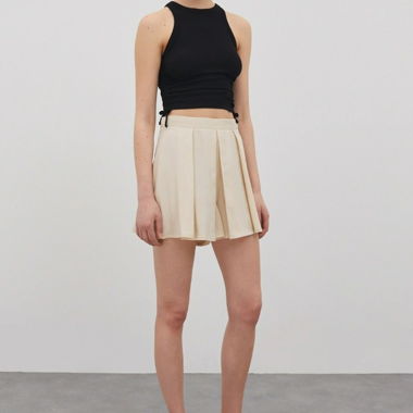 White short 