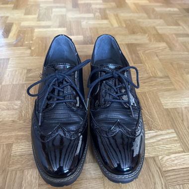 Chaussures vernis de Jane Klam