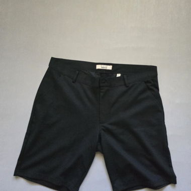 Pantalone corto in tessuto nero