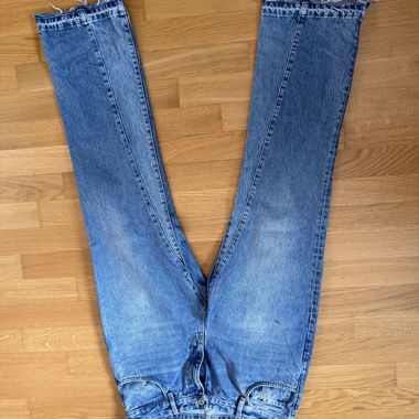 Jeans Zara a zampa blu