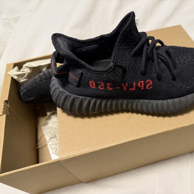 Yeezy Boost 350 V2 “Bred”