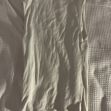 Weisses ärmelloses Top