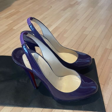 Chaussures/sandales vernies Louboutin