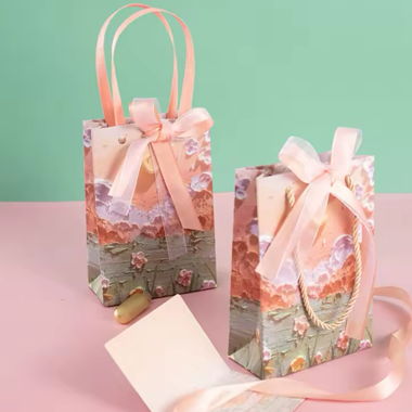 1 hangemachte kleine gesxhenktasche