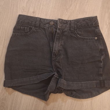Schwarze Shorts Grösse 36
