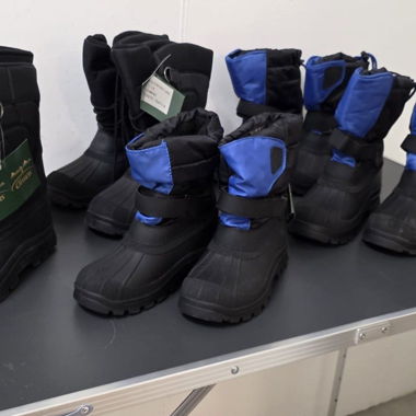 New! Le Chamois Winter Boots Quality & Comfort!!