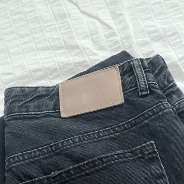 straight leg jeans