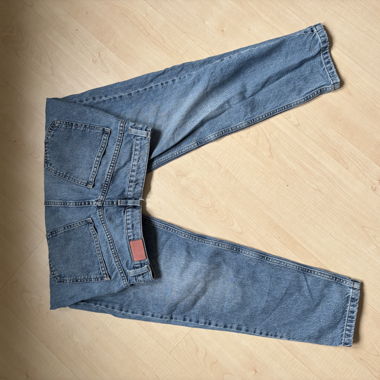 Zara blue jeans