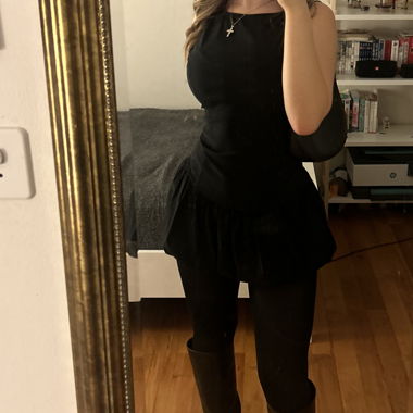 Abito corto nero