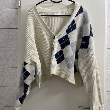 Strickjacke mit Muster