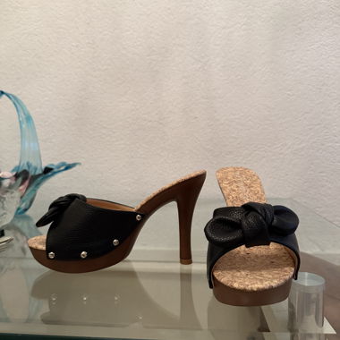 Black heeled mules