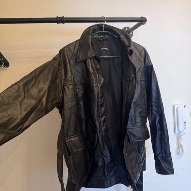 Veste en simili-cuir Monki