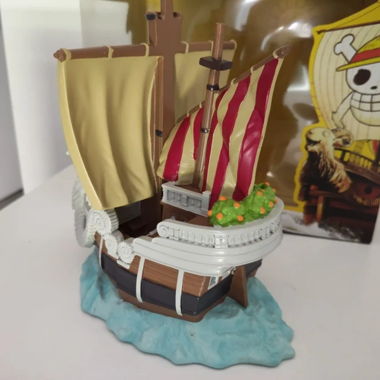 One Piece bookends set